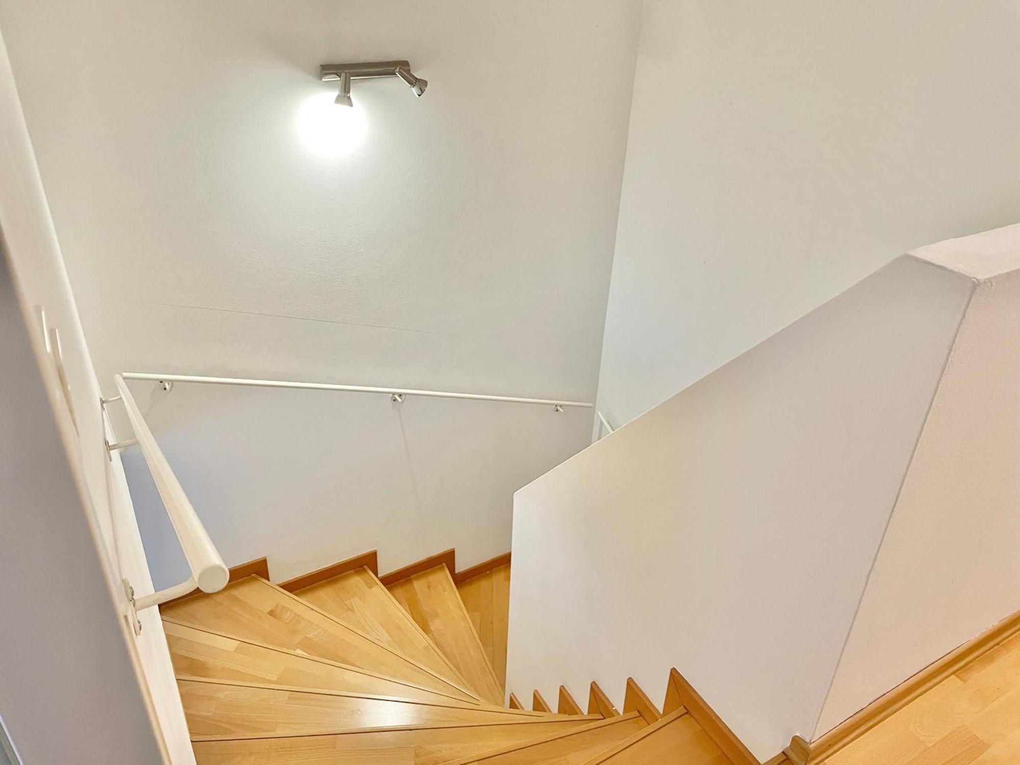 Apartment Spacious 90m2 Maisonette With Free Parking