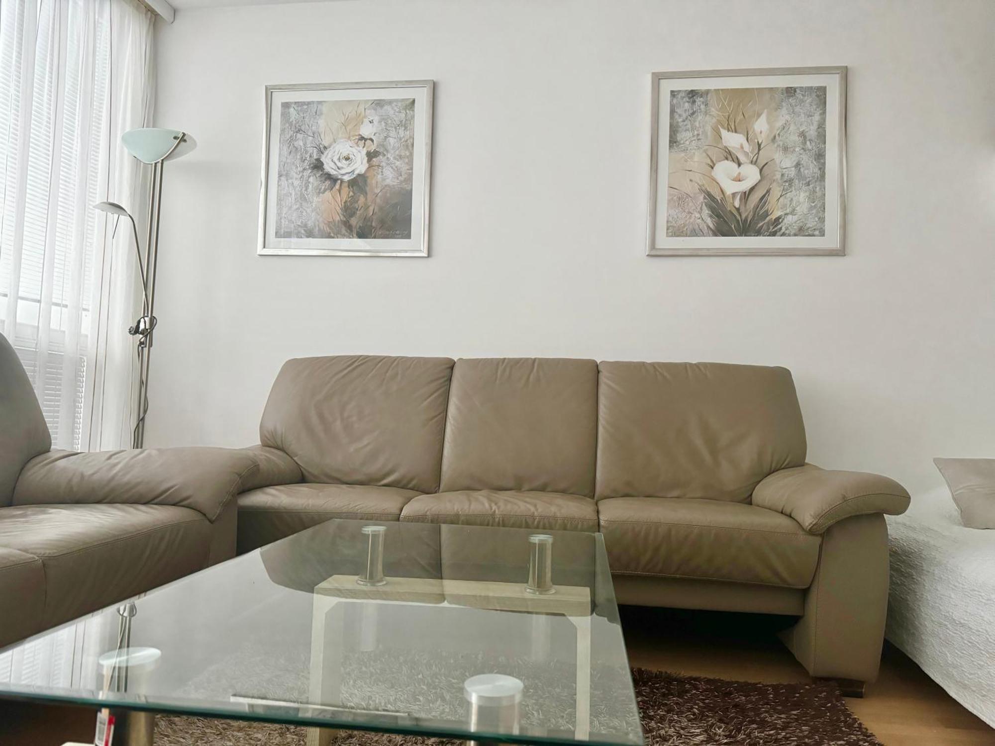 Spacious 90m2 Maisonette With Free Parking Apartment